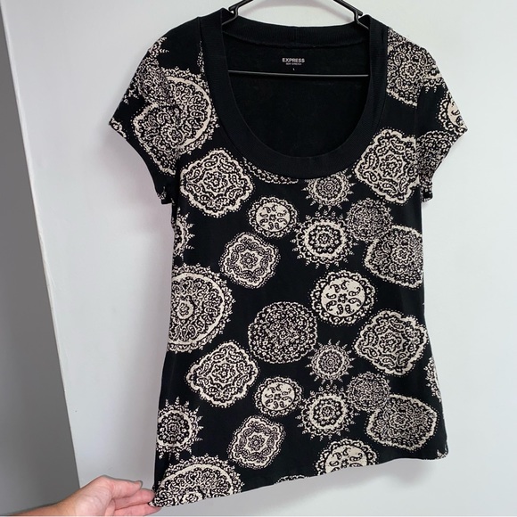 EXPRESS TOP - LARGE - Picture 3 of 8